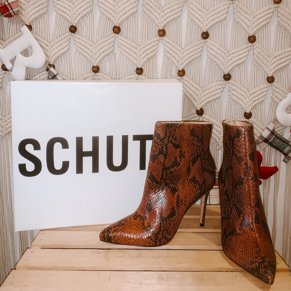 SCHUTZ SNAKESKIN BOOTS!!!